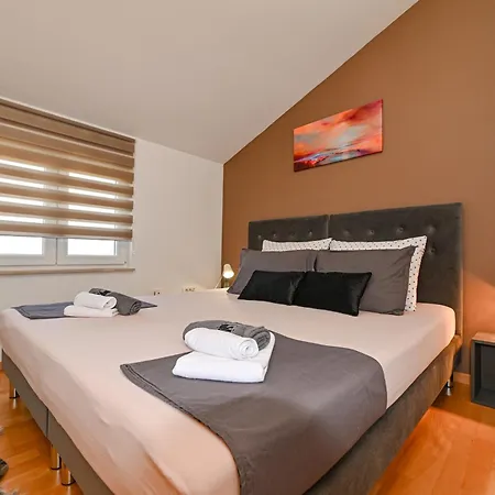 Malu Sunset Apartamento