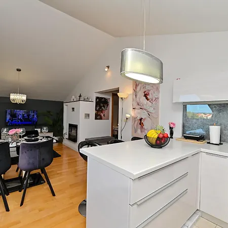Malu Sunset Apartamento